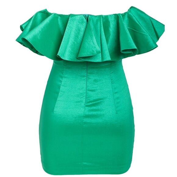 New. Bardot green dress. Medium. Retails $179 - Picture 7 of 16